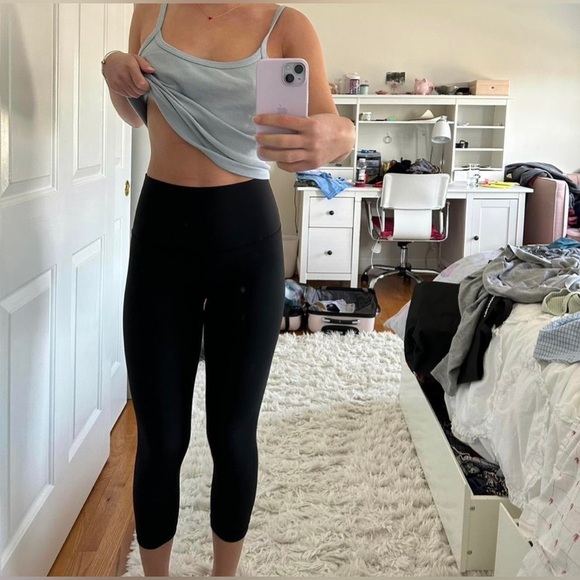 Black Lululemon HR Align Crop 21” leggings Size 10 - Picture 1 of 8